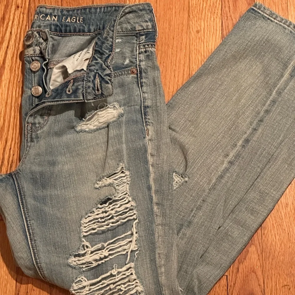American Eagle Outfitters - Tomgirl Jeans
(Size: 4 regular) - Picture 2 of 5